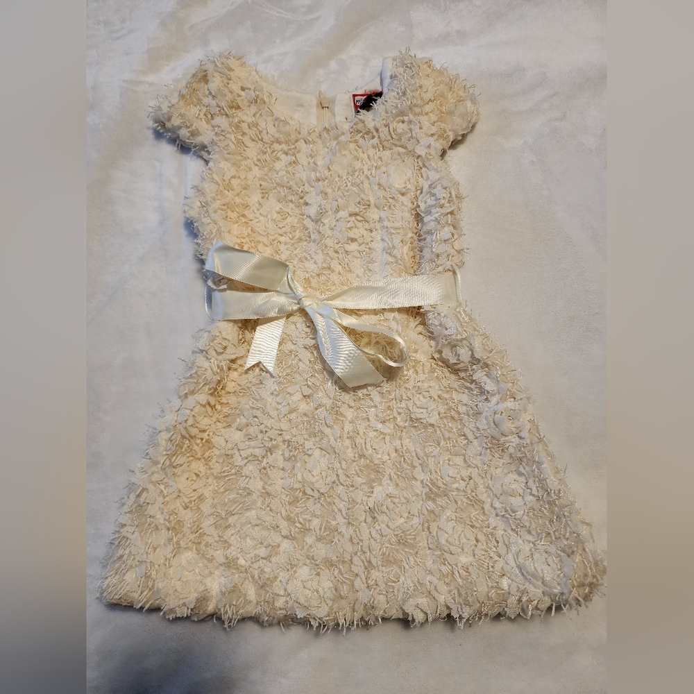 Elegant Cream Lace Dress with Ribbon
